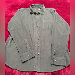 Orvis is soft cord button up in L